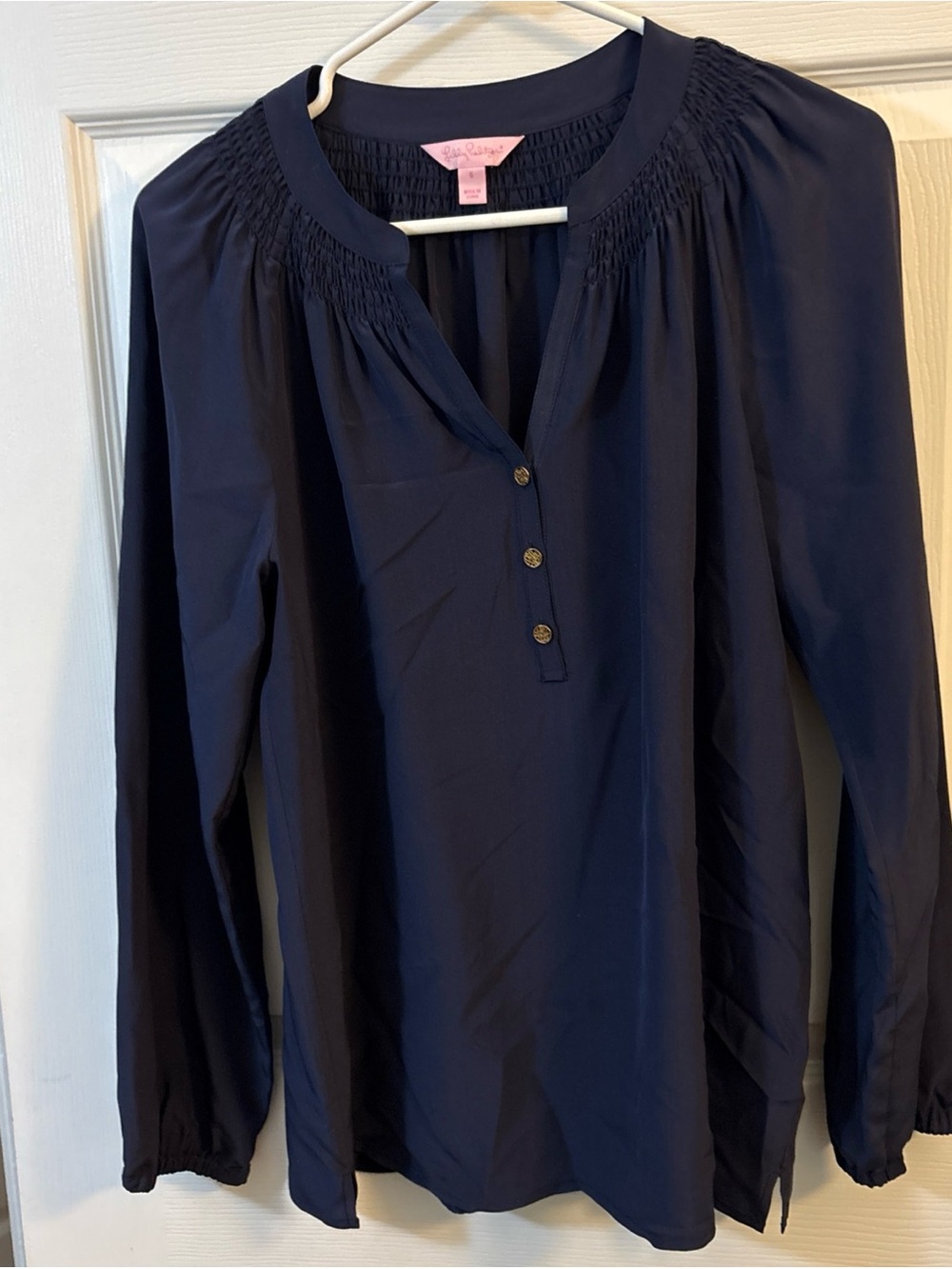 Lilly Pulitzer Navy Smocked Yoke Long-Sleeve Blouse 100% Silk